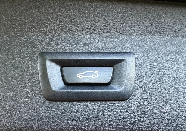 BMW X1 cena 142000 przebieg: 101300, rok produkcji 2021 z Bielawa małe 326